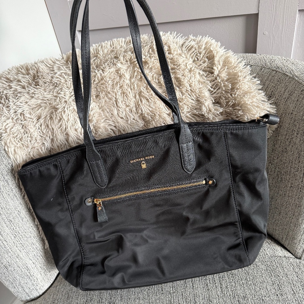 Michael Kors Laptop Bag - Picture 1 of 3